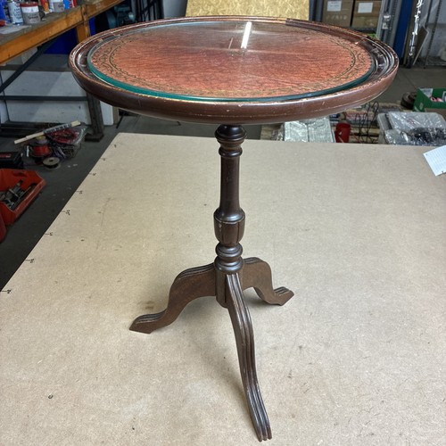 Vintage style wooden tripod - style,